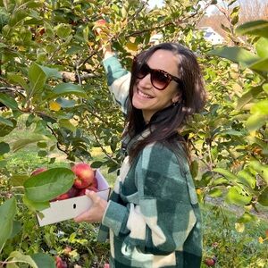 Meet your Posher, Charlotte